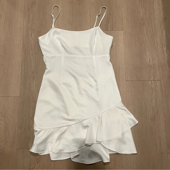 Revolve Sweetie Dress in White - Picture 4 of 7